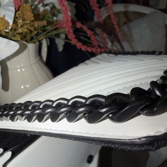 ALDO Greenwood White Quilted Shoulder Bag/Crossbody Bag - Picture 14 of 16